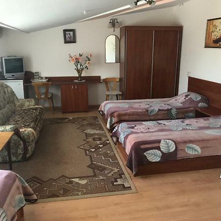 Anzhelina Hotel Kherson Ngoại thất bức ảnh