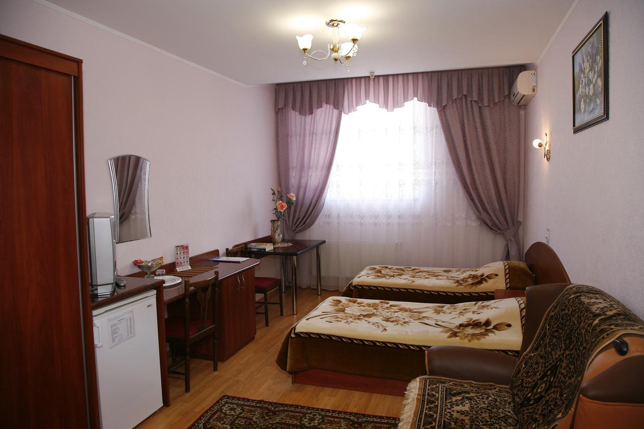 Anzhelina Hotel Kherson Ngoại thất bức ảnh