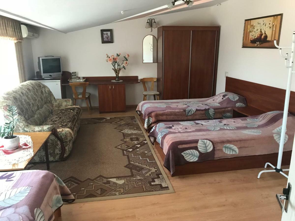 Anzhelina Hotel Kherson Ngoại thất bức ảnh